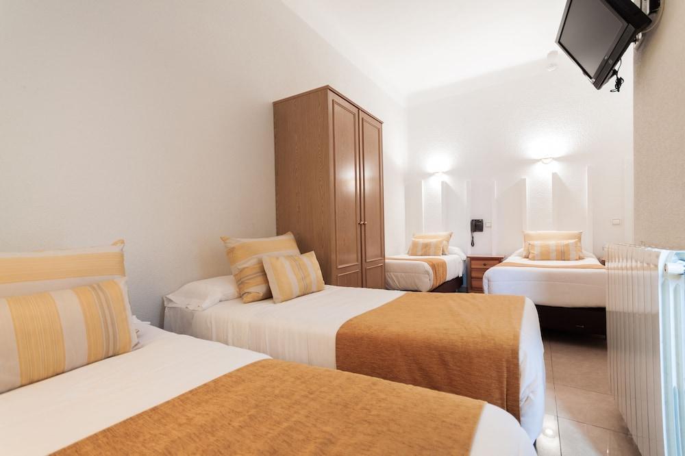 Hostal Josefina Madrid Exterior foto
