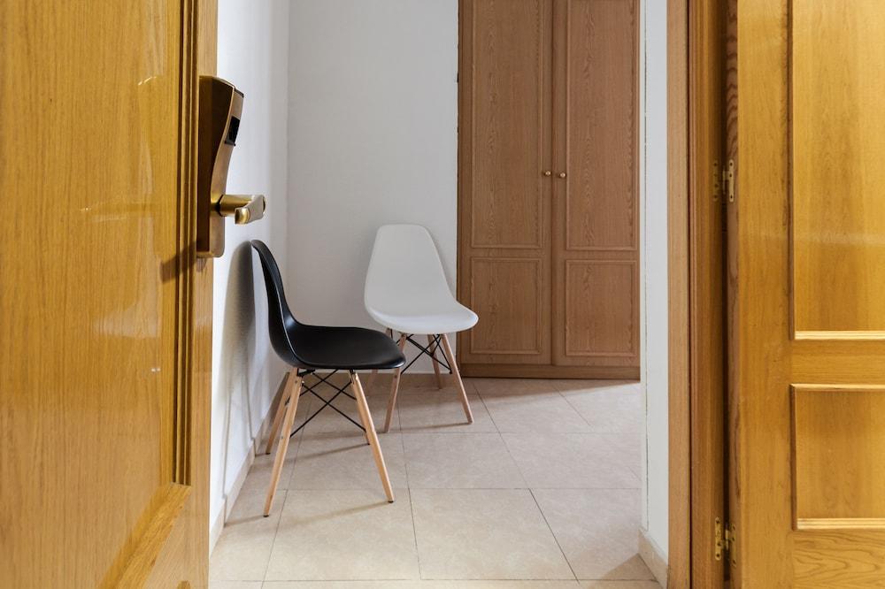 Hostal Josefina Madrid Exterior foto