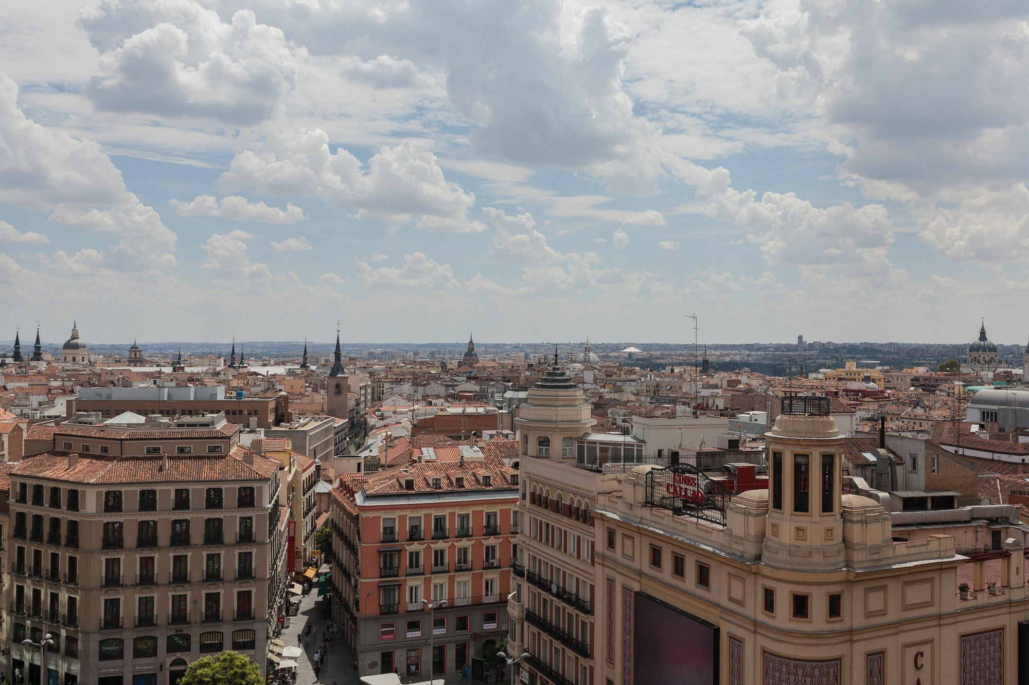 Hostal Josefina Madrid Exterior foto